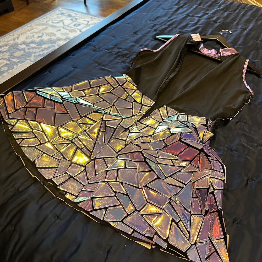 Geometric Iridescent Dress - Picture 5 of 5